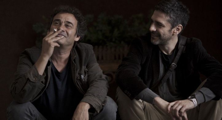 UnaPistolaEnCadaMano02