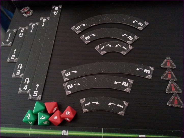 Dados, reglas para mover y medidor de distancia de ataque