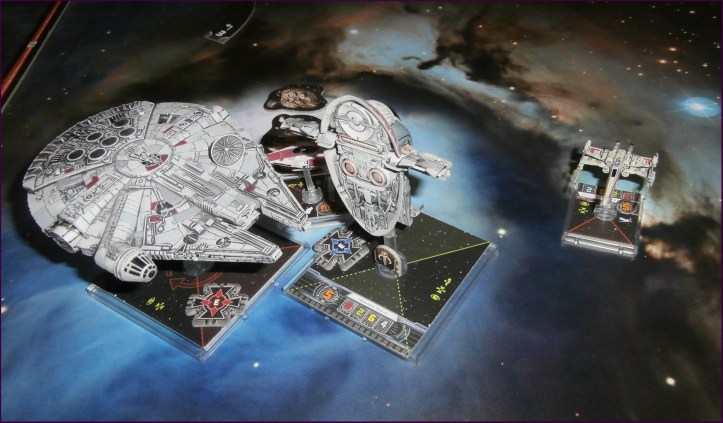 Imagen de una partida. El mantel que hay debajo lo diseñó y lo encargó para imprimir Carlos ^^