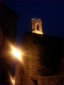 Y claro, llegamos ya de noche a nuestro punto de partida