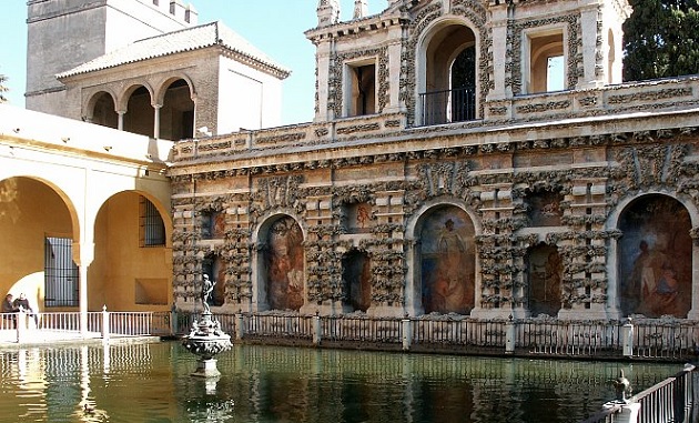 Alcazar-Water-Gardens