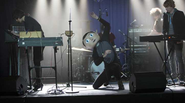 FRANK02-0-2000-0-1125-crop